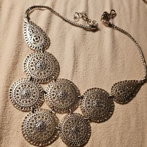 Elegant Silver Tone  Filigree Necklace